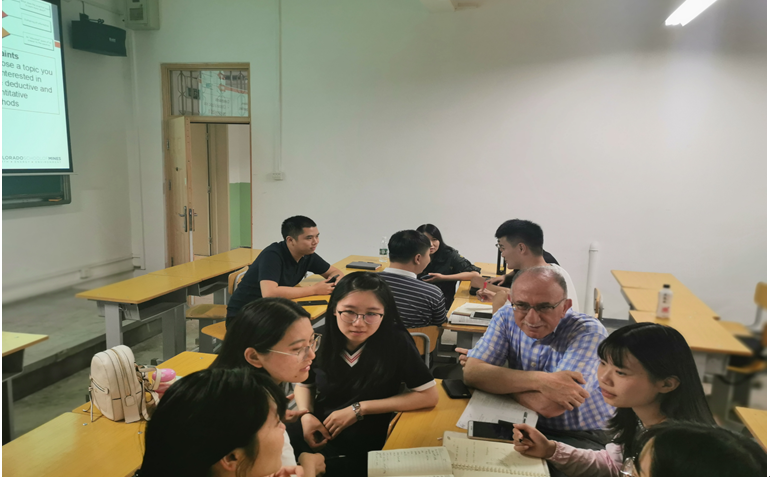 1560299557165029482.png 外教课程2.png